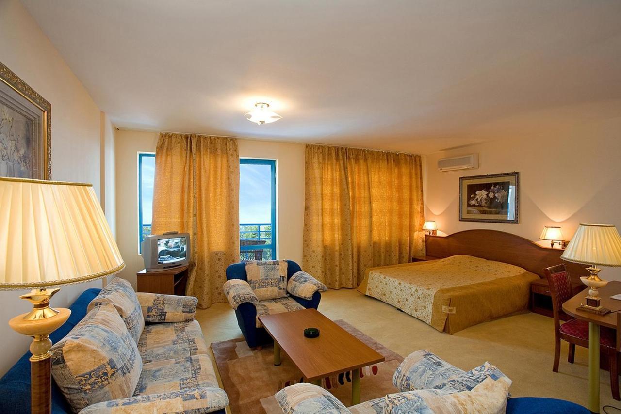 Hotel Iceberg Balčik Exteriér fotografie